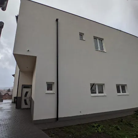 Ika Lux 4* Apartmán *