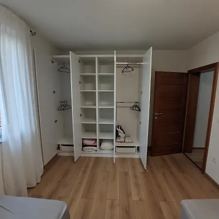 Ika Lux 4* * סייניצה