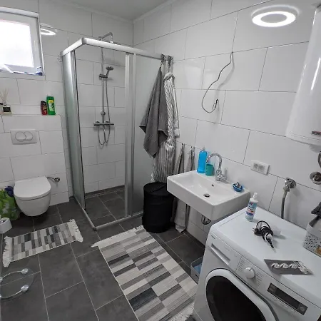 Ika Lux 4* Apartmán *