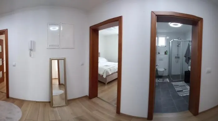 公寓 Ika Lux 4* 谢尼察